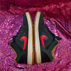 Nike SB Air Force 2: Rugby Colors